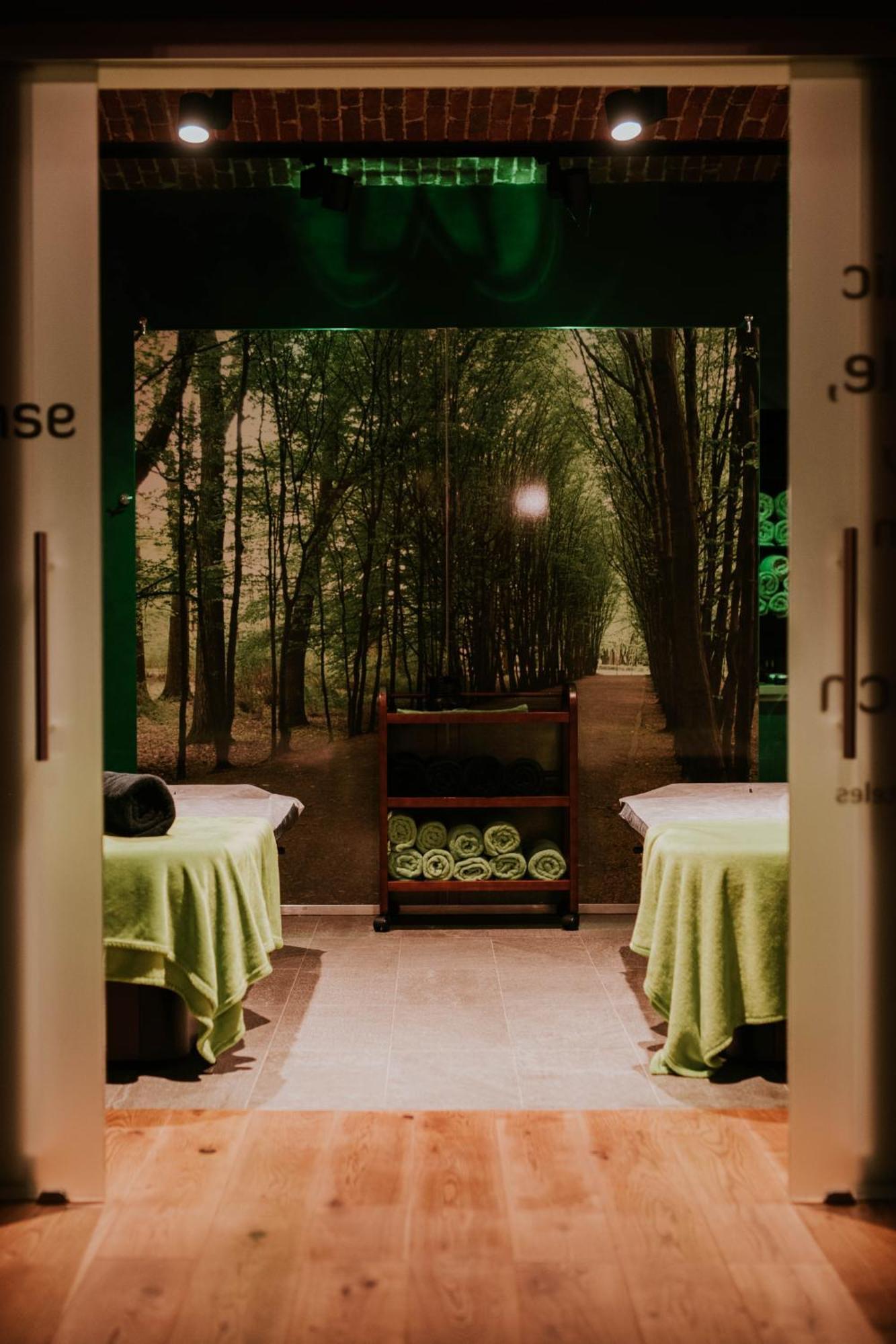 Hotel Debowy Biowellness & Spa Gory Sowie Бєлява Екстер'єр фото