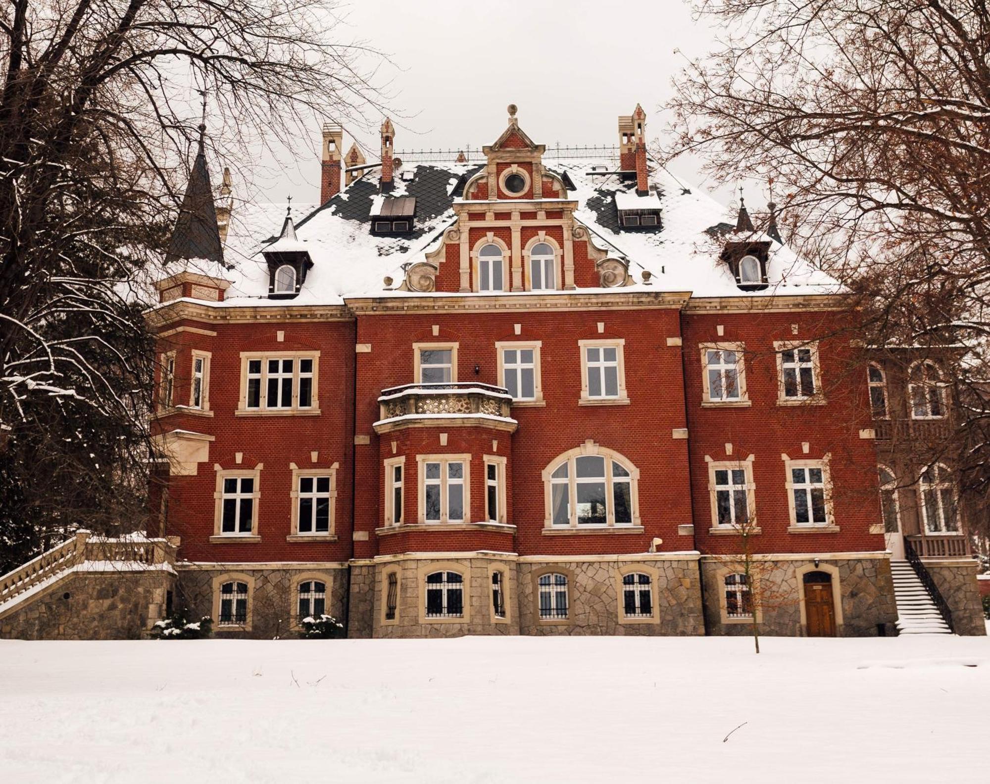 Hotel Debowy Biowellness & Spa Gory Sowie Бєлява Екстер'єр фото