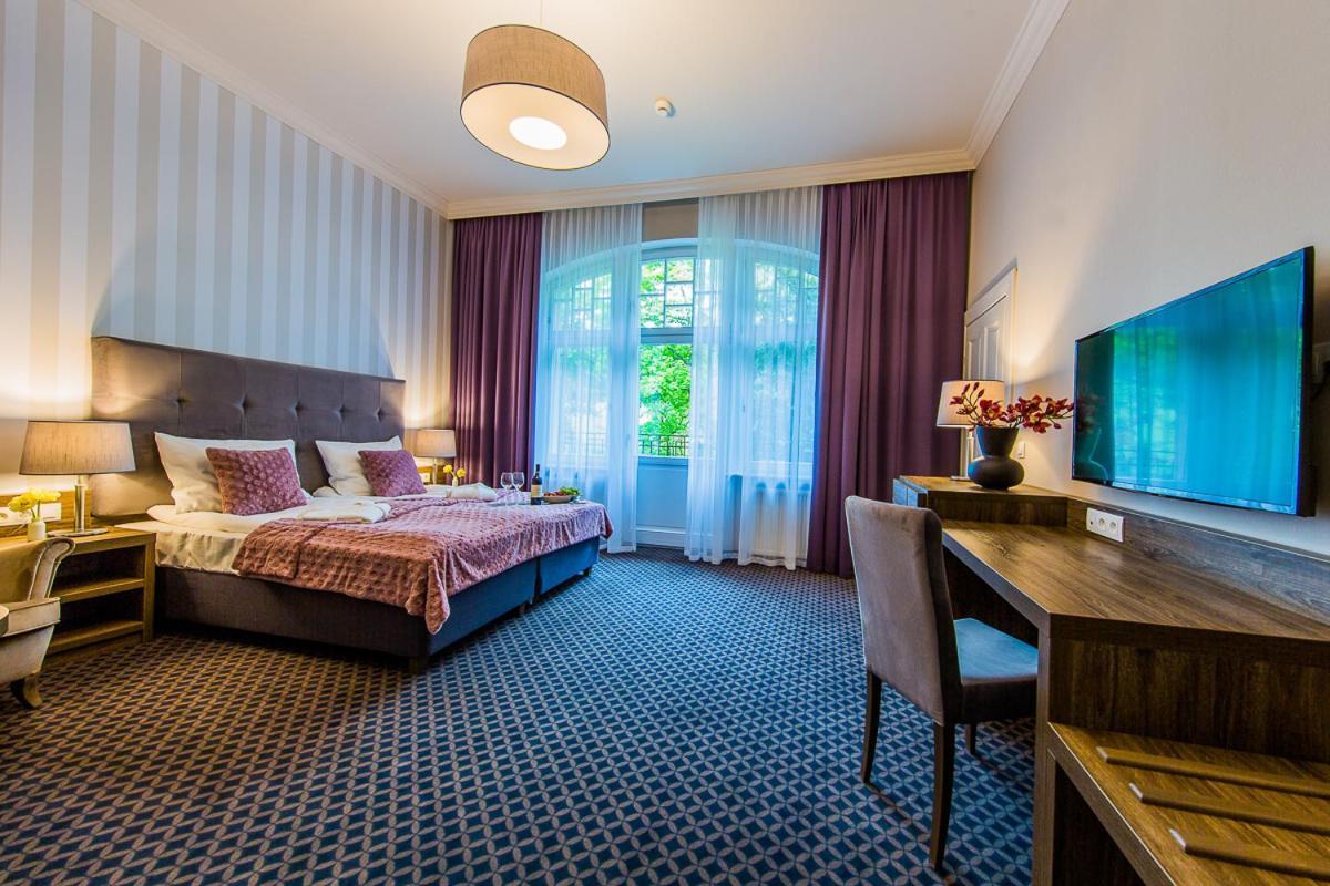 Hotel Debowy Biowellness & Spa Gory Sowie Бєлява Екстер'єр фото